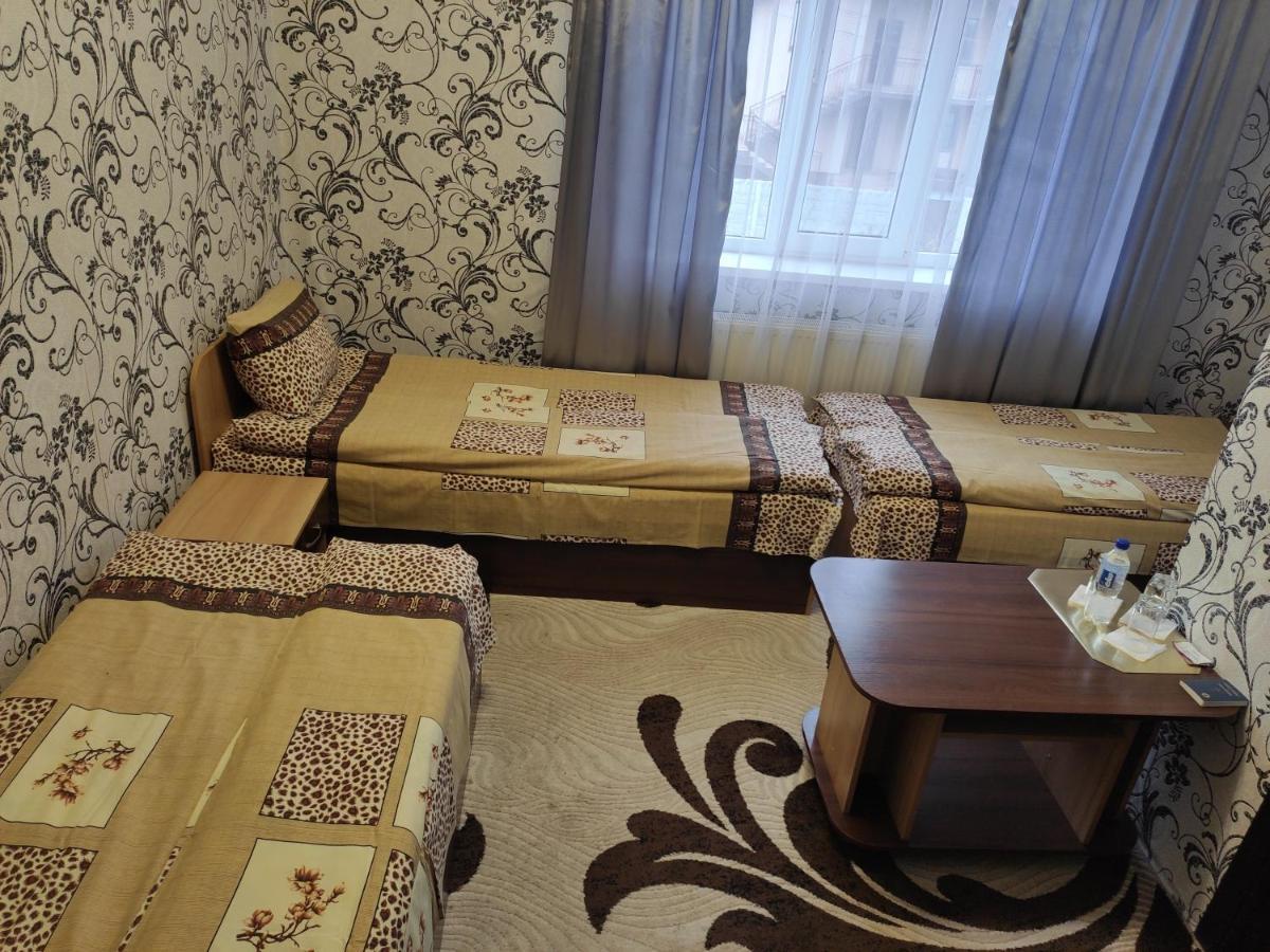Karavan Hotel Bila Krynytsya  Exterior foto