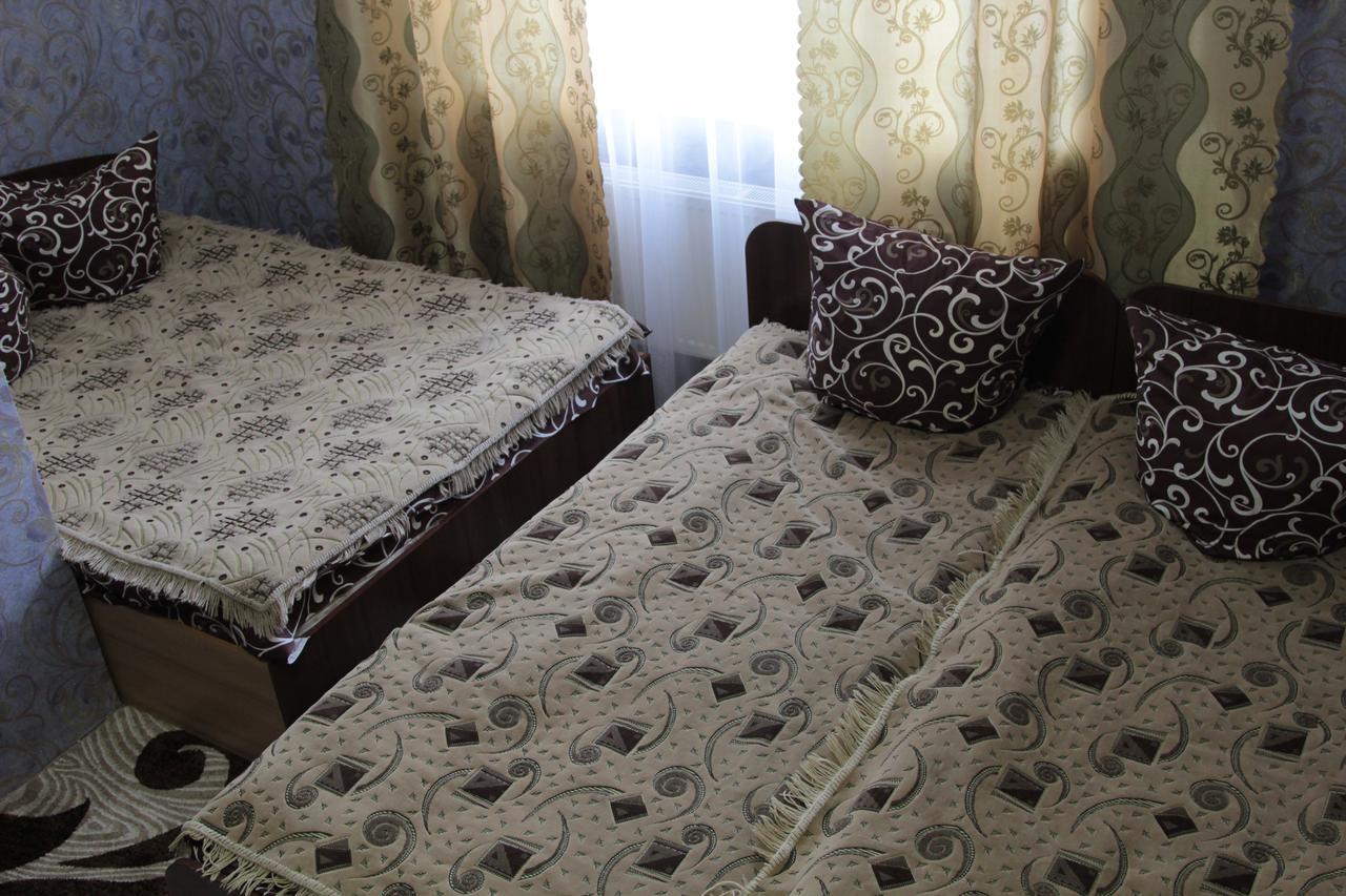 Karavan Hotel Bila Krynytsya  Exterior foto