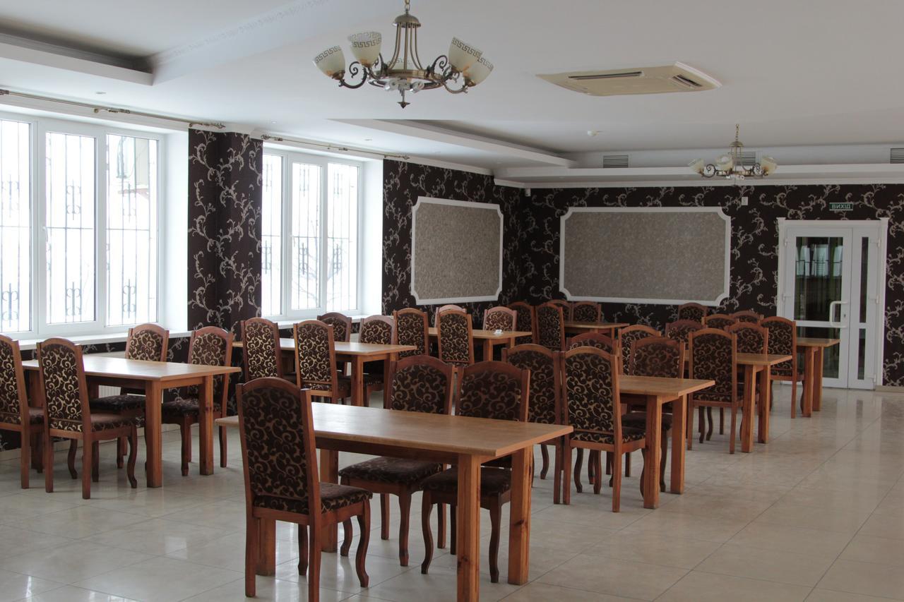 Karavan Hotel Bila Krynytsya  Exterior foto
