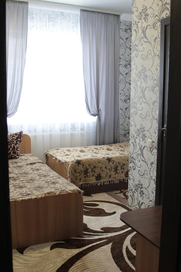 Karavan Hotel Bila Krynytsya  Exterior foto