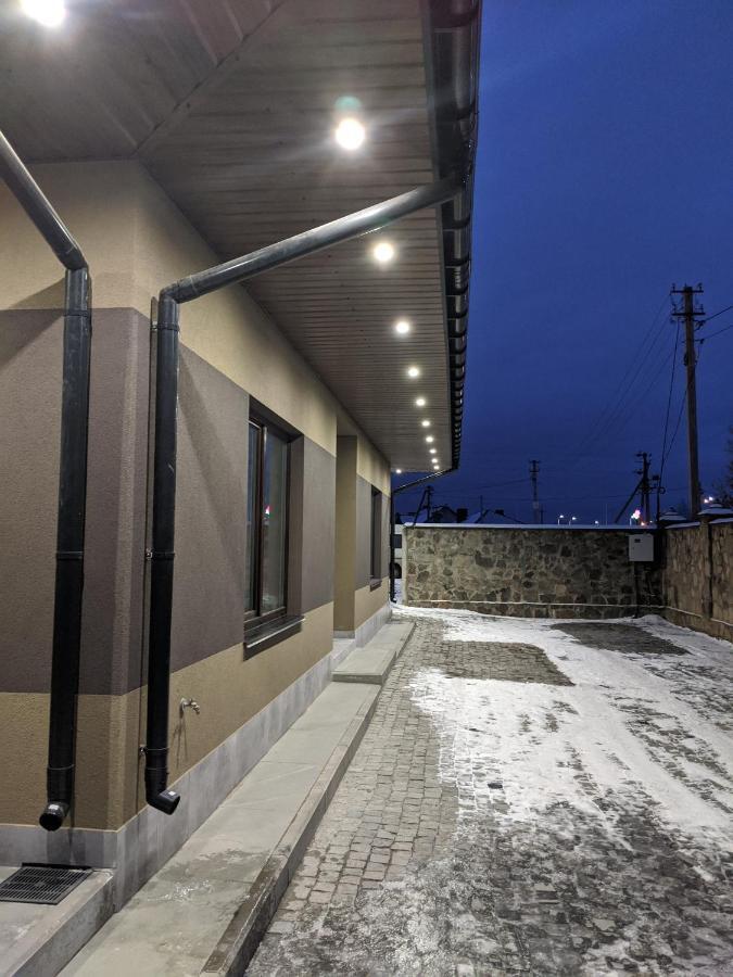 Karavan Hotel Bila Krynytsya  Exterior foto